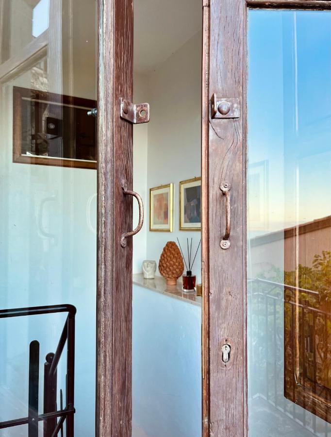 Апартаменты Tyche House Кастельмола Экстерьер фото