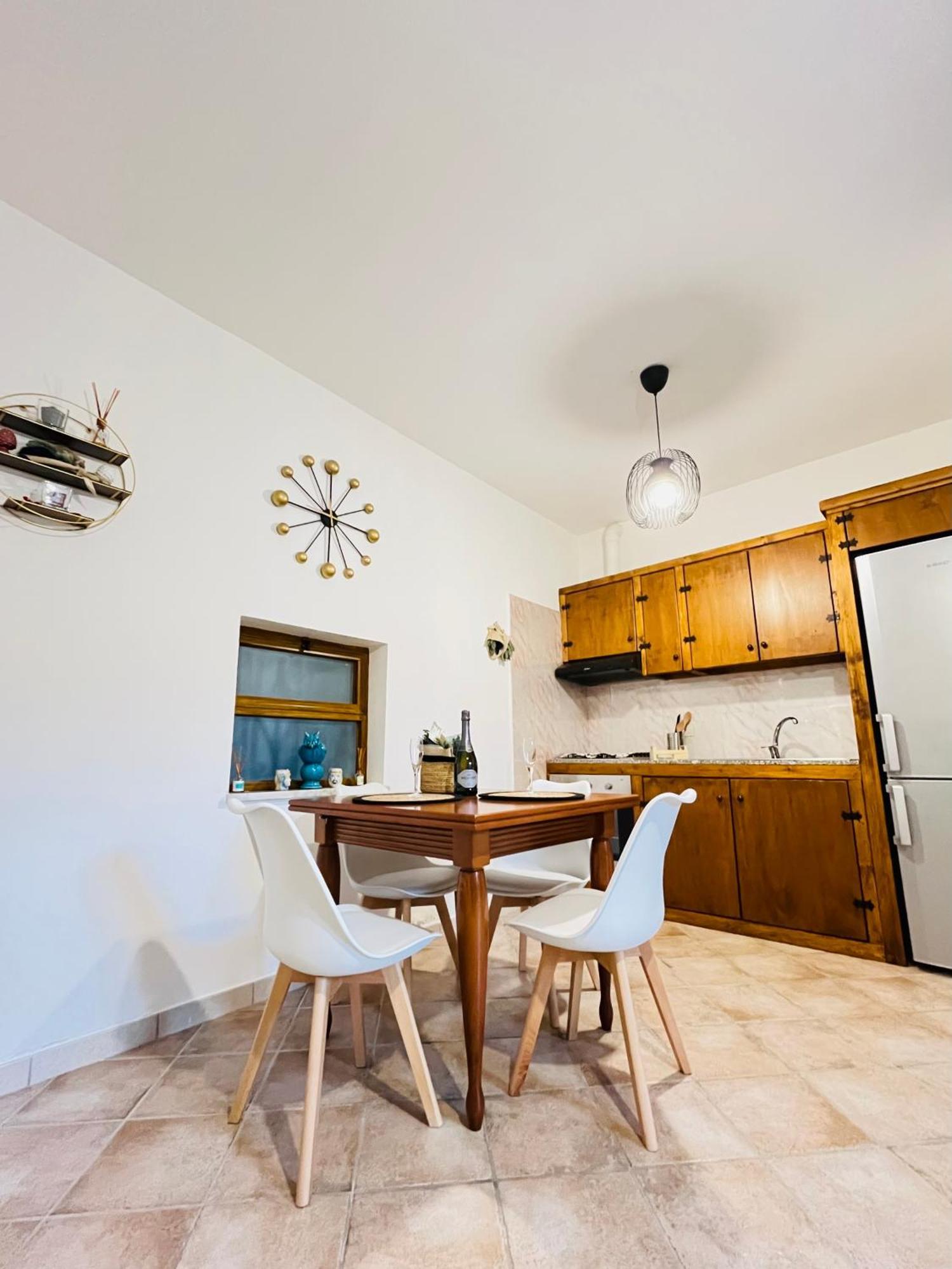 Апартаменты Tyche House Кастельмола Экстерьер фото