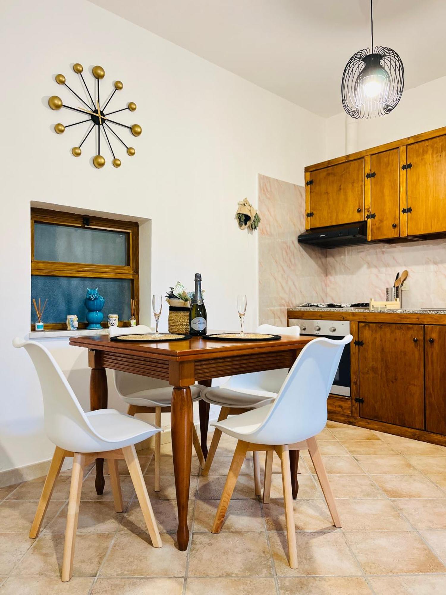 Апартаменты Tyche House Кастельмола Экстерьер фото